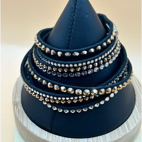 SOLD - Picture 1 of 11